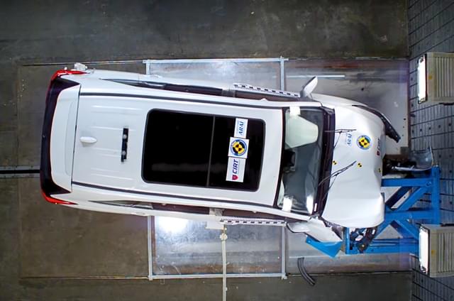 In the frontal offset deformable barrier test, Innova Hycross secured 14.47 out of 16 points.  Image - 19039